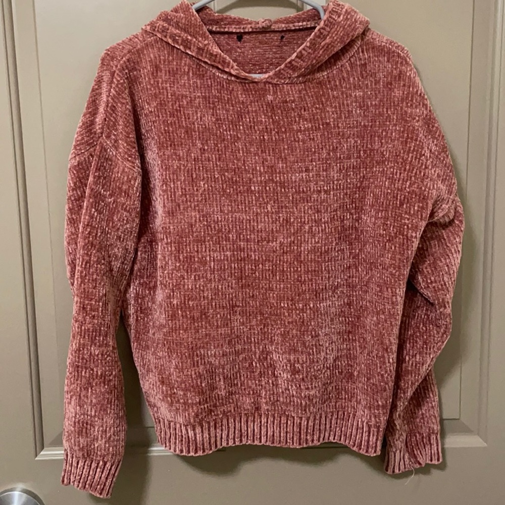 Soft pink sweater with hood